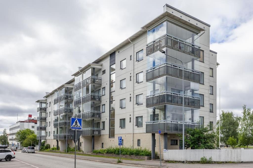 Saunallinen Yksioe Keskustasta Rovaniemi Eksteriør bilde